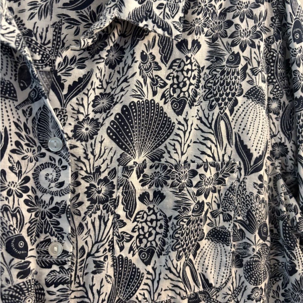 Charter Club Luxury Linen Button-Up Blouse Sz Med Tropical pattern - Picture 5 of 5
